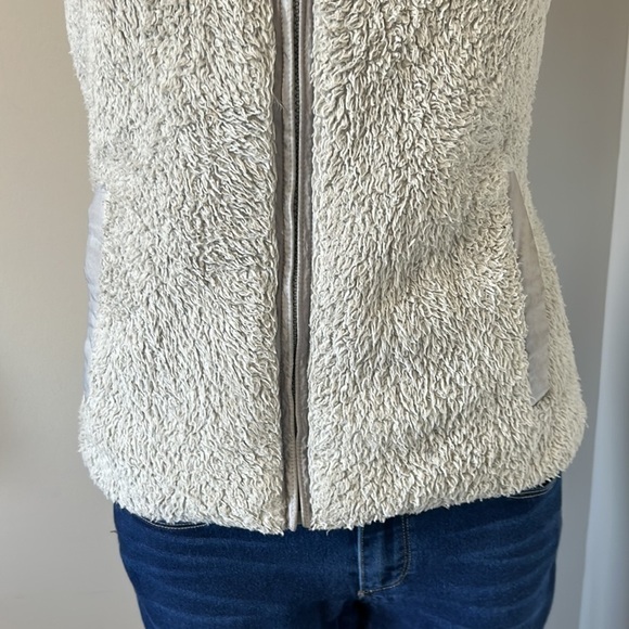 Patagonia Women's Los Gatos Vest Pebble Grey Fleece Teddy Full Zip Mock Neck S - Picture 5 of 13